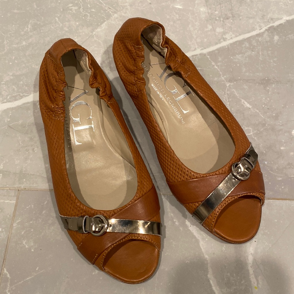 Agl Peep Toe Wegde Size: 37